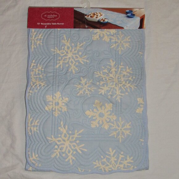 NWT St Nicholas Square Quilted Christmas Table Runner Reversible Blue Snowflake - Picture 1 of 4